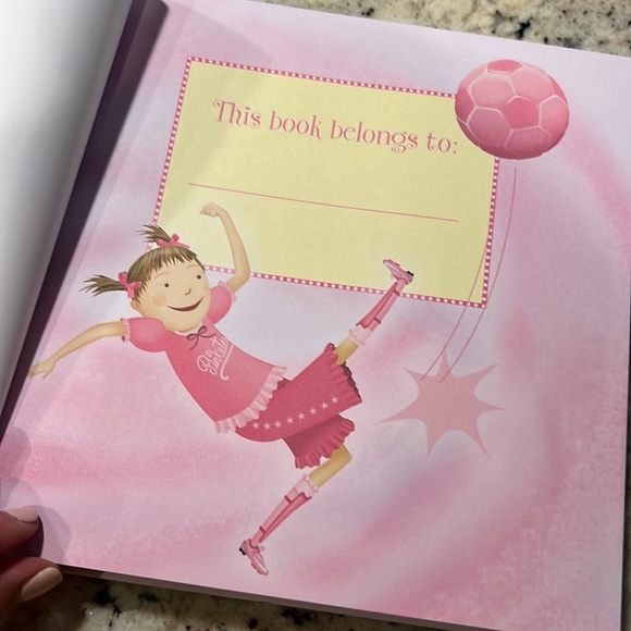 Pinkalicious Storybook Collection Hardback Book 6 Stories + extra bonus book!! - Picture 7 of 17